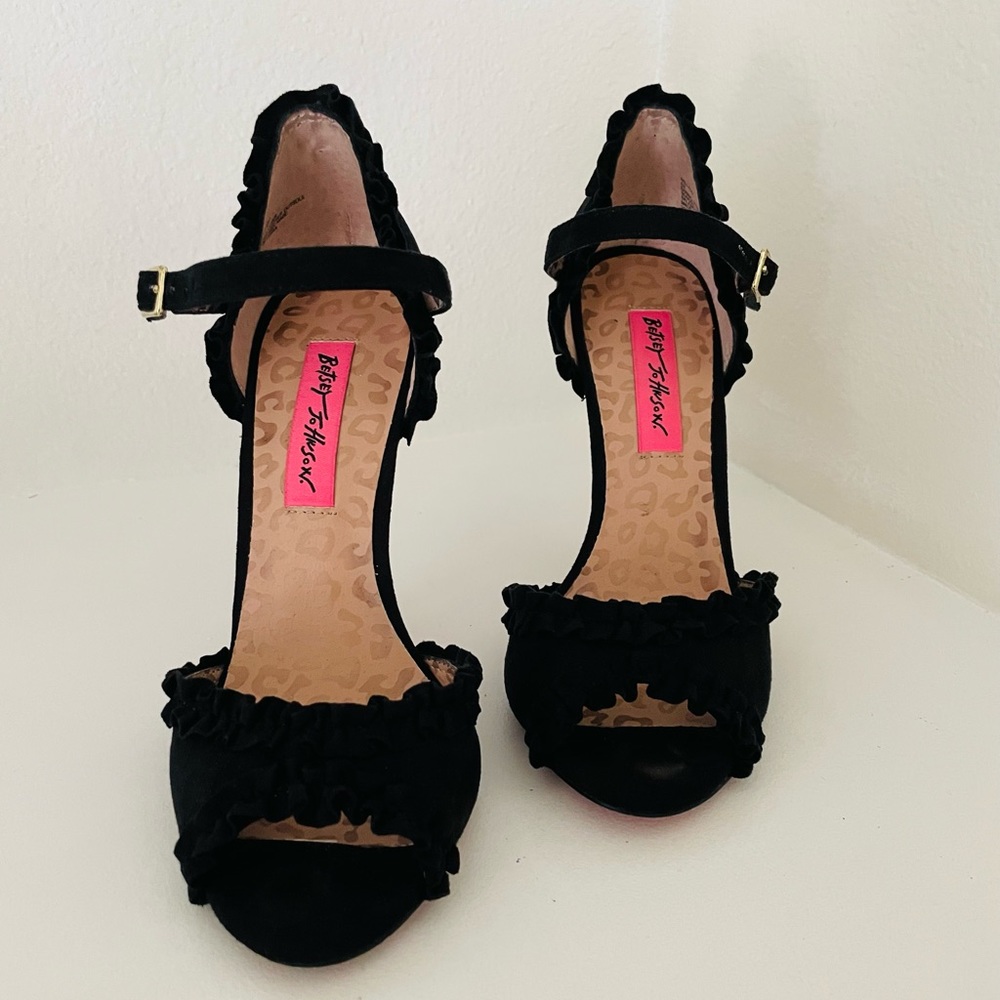 Betsy Johnson Belladd heel Black Size 6